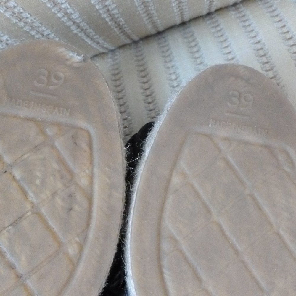 Chanel Leather Camellia CC Logo Espadrilles Flats HOST PICK! - Picture 8 of 8